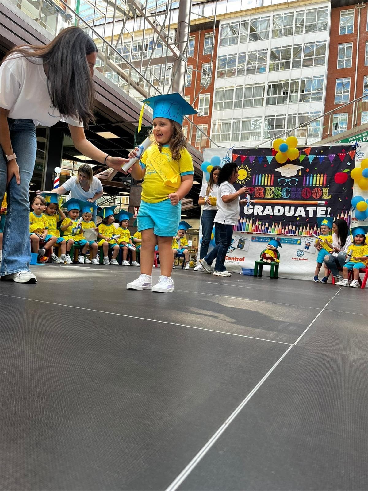 GRADUACIÓN ESCUELA INFANTIL OS PEQUERRECHOS DE ÁREA CENTRAL- SANTIAGO - Imagen 7