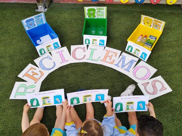 NUESTROS PEQUERRECH@S CELEBRAN EL DÍA DEL MEDIO AMBIENTE